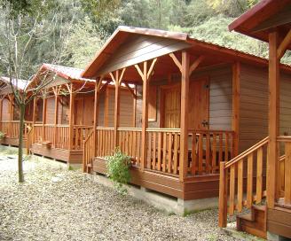 CAMPING IMPORT vous propose une slection de bungalows en bois et de chalets en bois prfabriqus pour le camping ou l'agrment